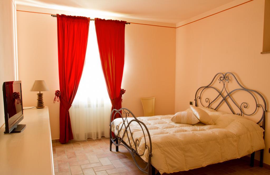 Villa Degli Ulivi Ассизи Номер фото