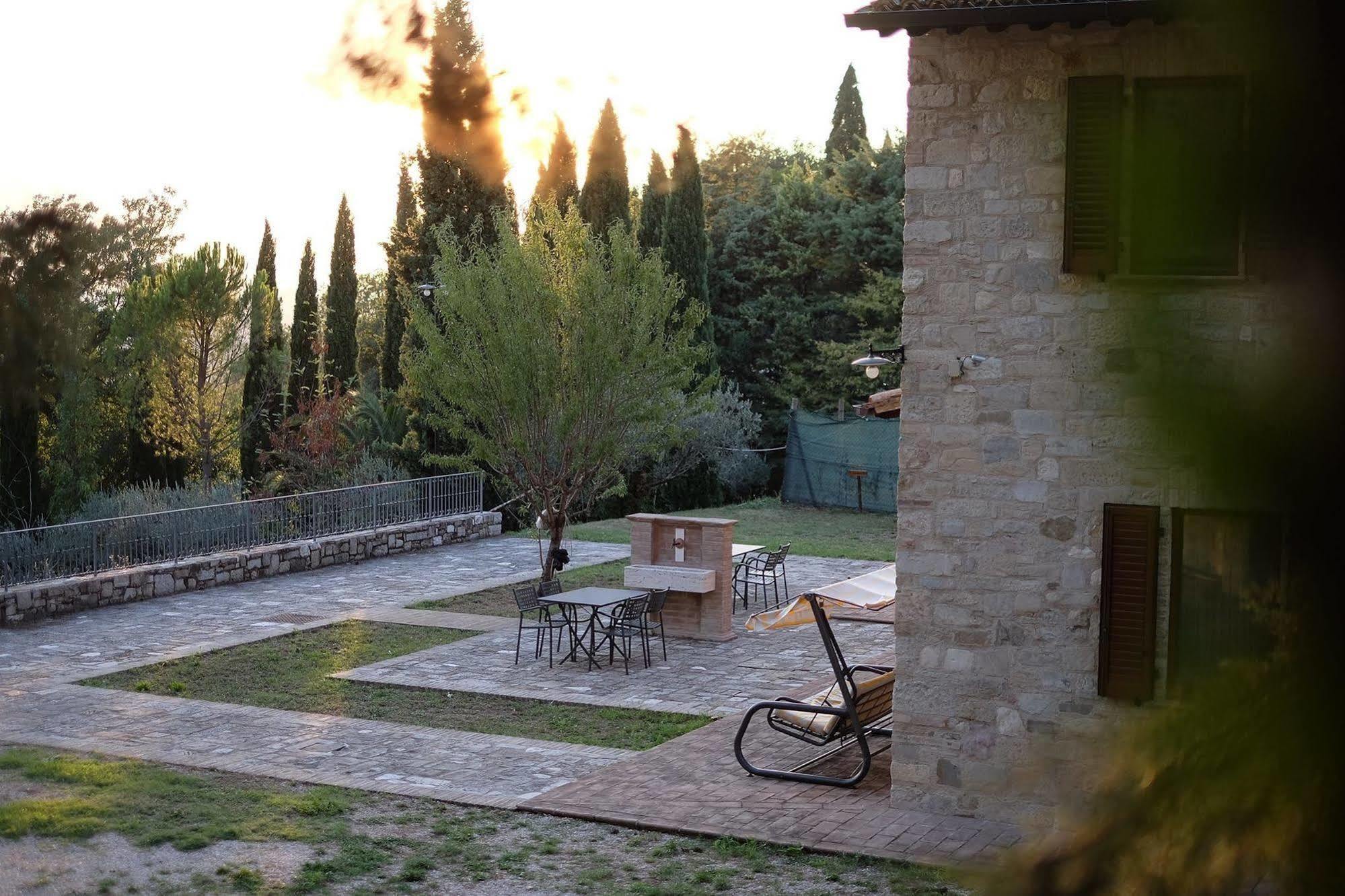 Villa Degli Ulivi Ассизи Экстерьер фото